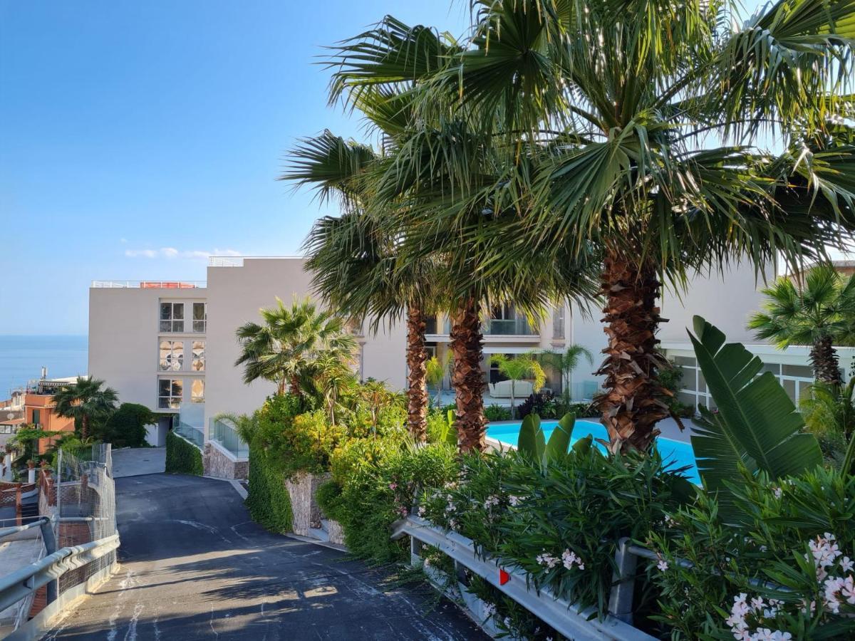 Minerva Luxury Town Center , Pool And Parking Apartman Taormina Kültér fotó